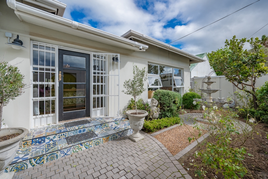 4 Bedroom Property for Sale in Strand North Western Cape